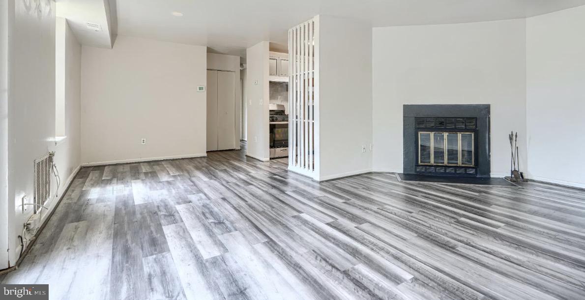 14 Mountbatten Ct Property Photo 8