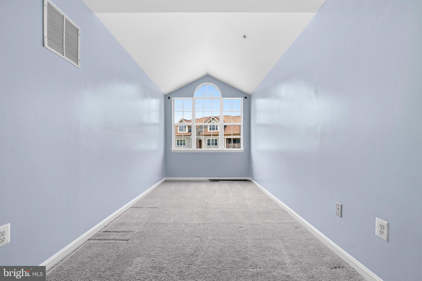 8805 Stone Ridge Cir #304 Property Photo 24