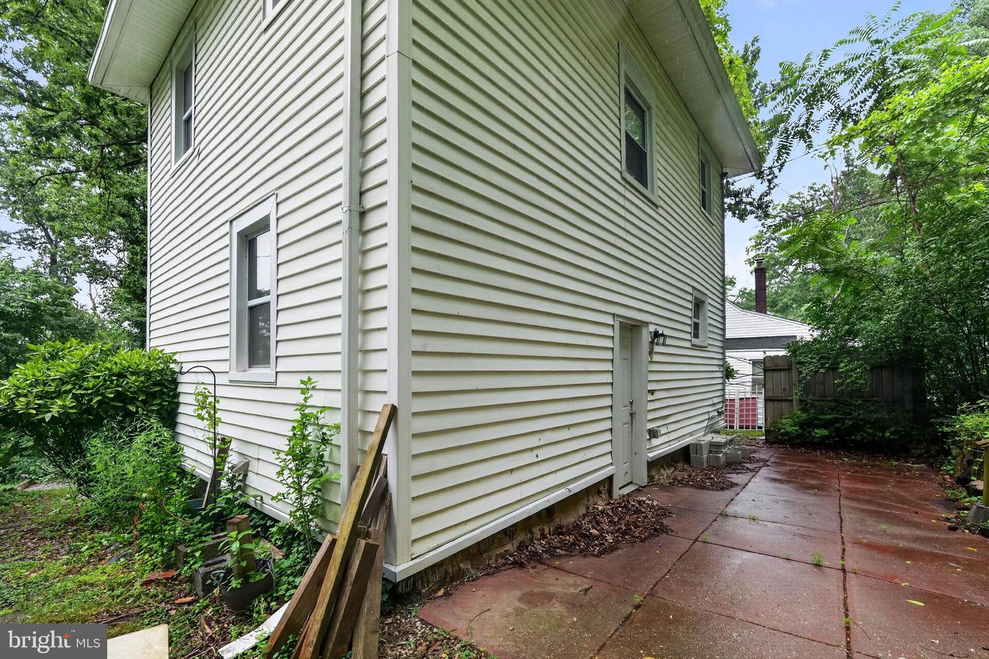 13 Beacon Hill Rd Property Photo 2