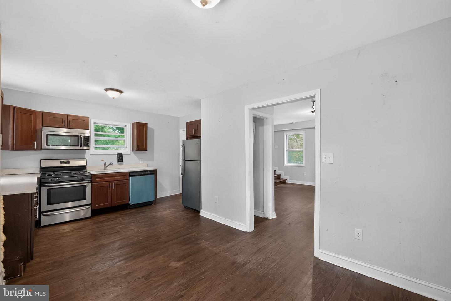 13 Beacon Hill Rd Property Photo 9