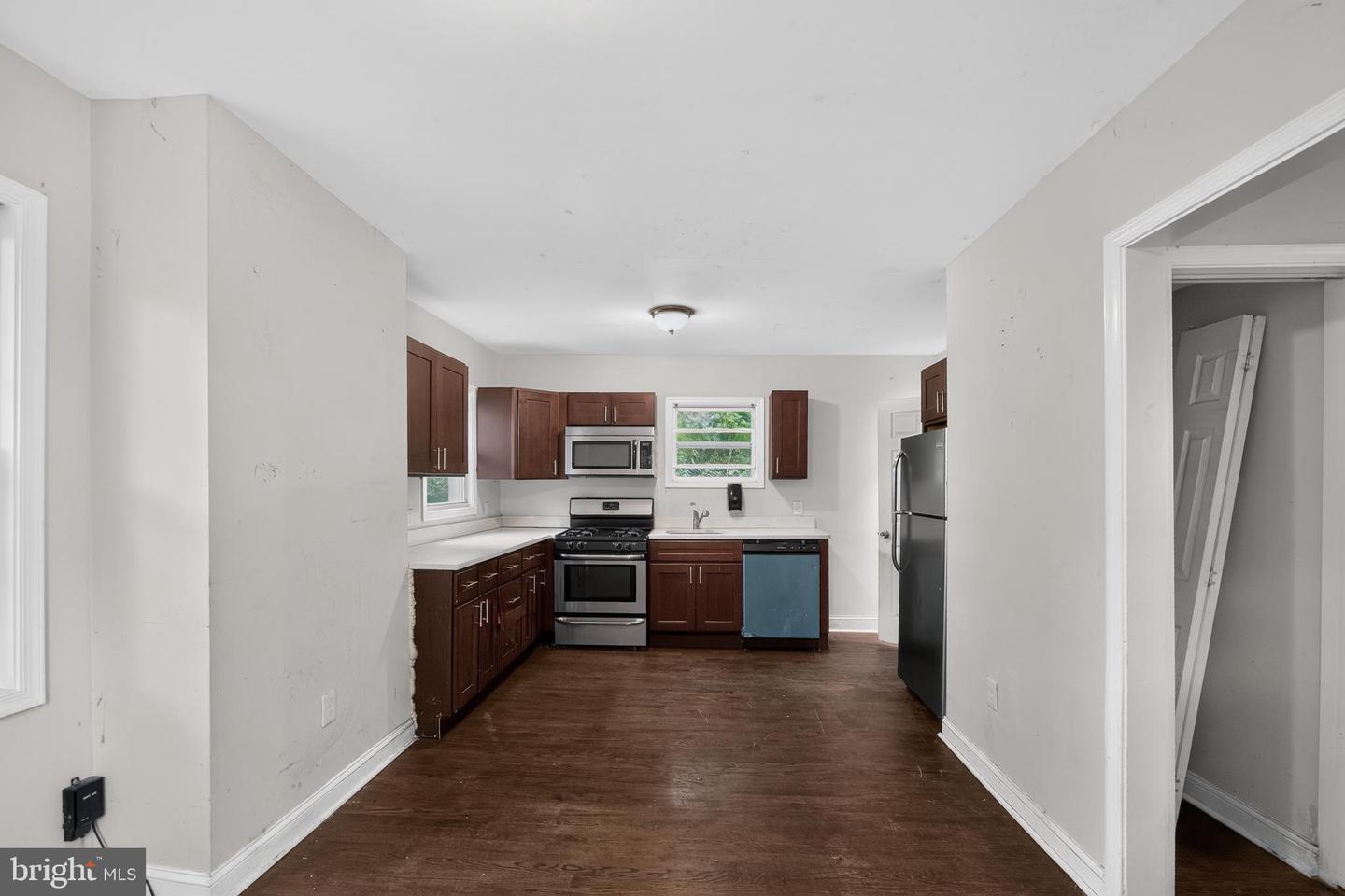 13 Beacon Hill Rd Property Photo 10