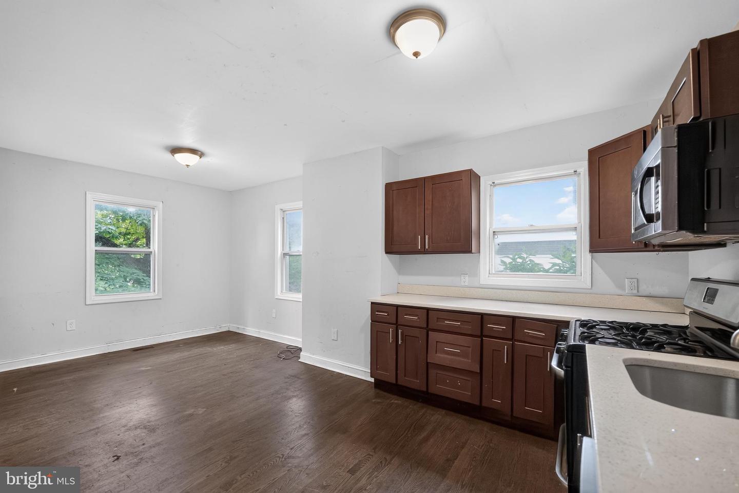 13 Beacon Hill Rd Property Photo 11