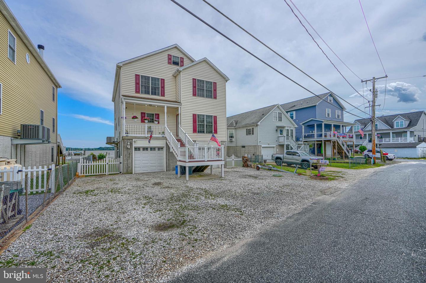 1205 Bayside Rd Property Photo 1