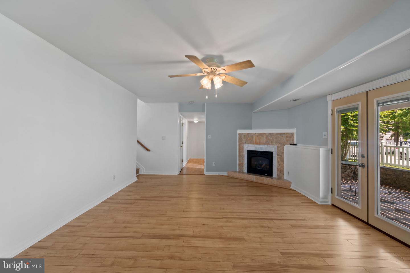 12 Snug Lagoon Ct Property Photo 6
