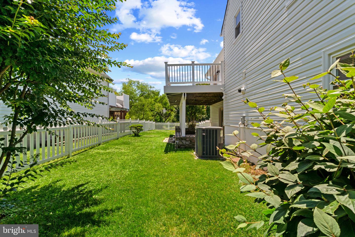 12 Snug Lagoon Ct Property Photo 29
