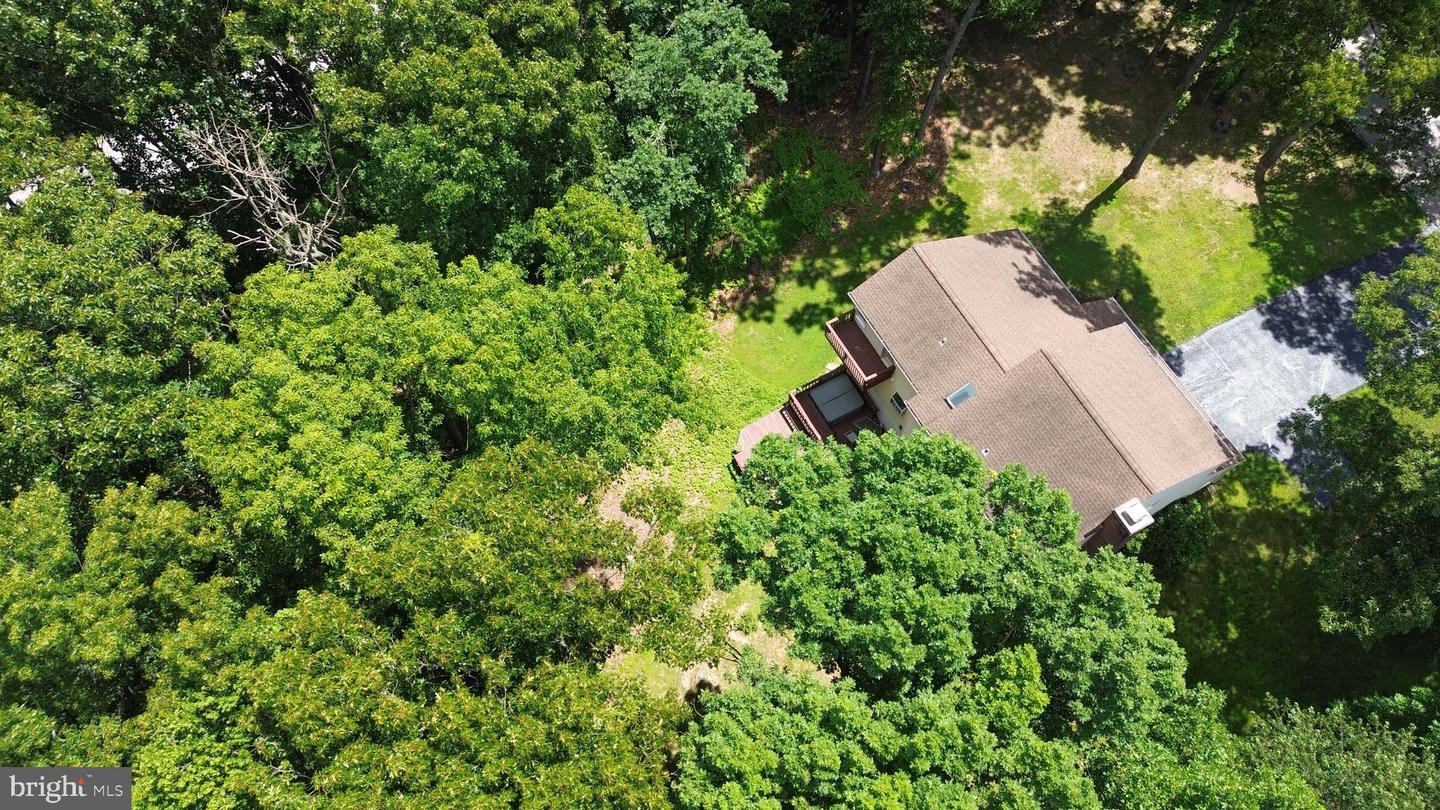 19018 Hunt Pass Ct Property Photo 5