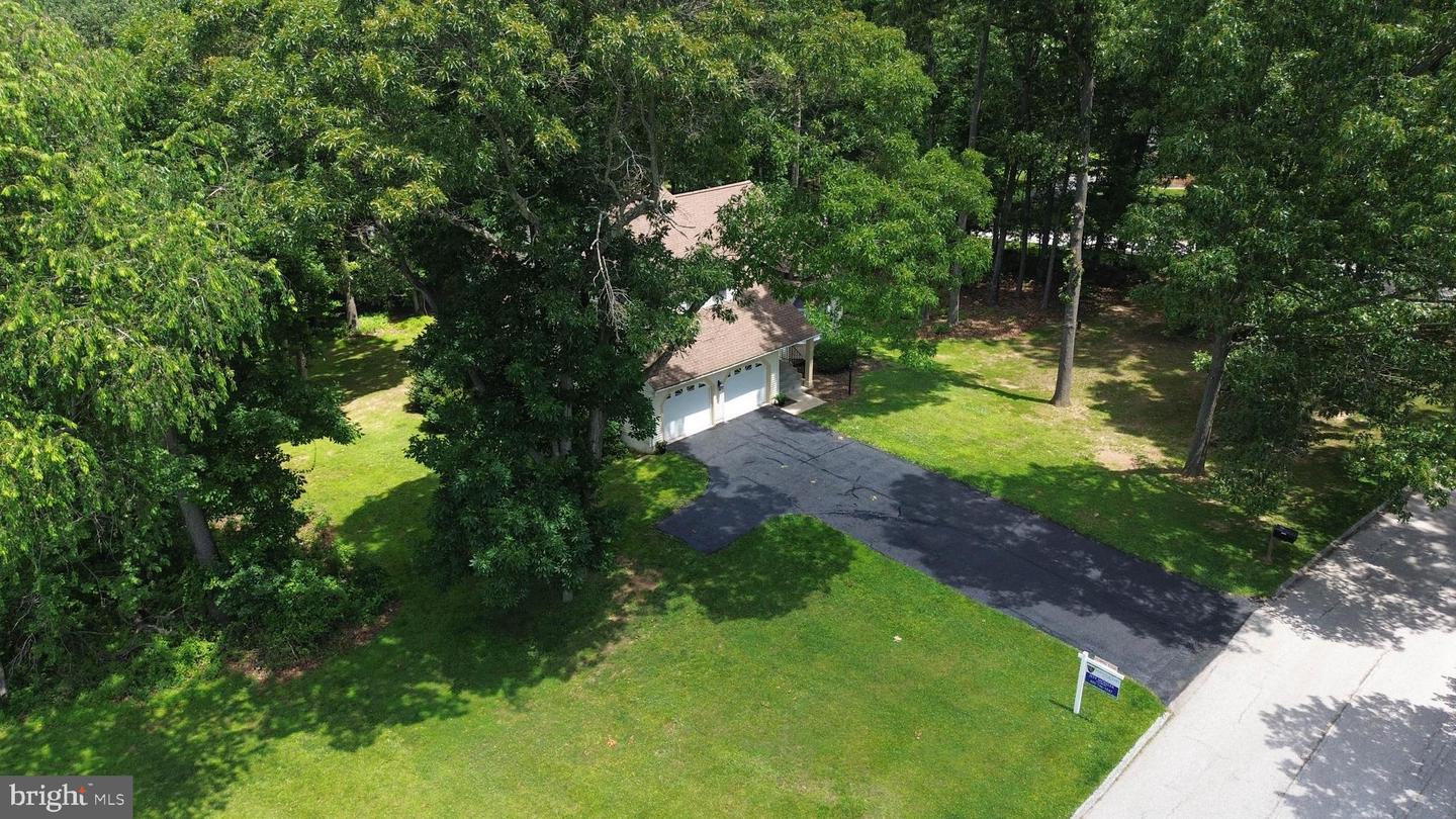 19018 Hunt Pass Ct Property Photo 9