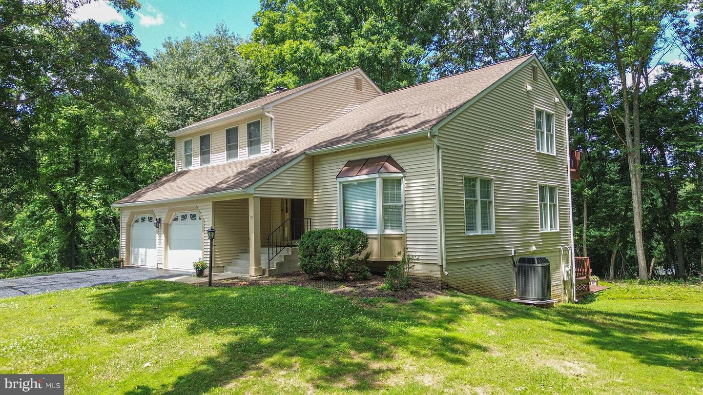 19018 Hunt Pass Ct Property Photo 12