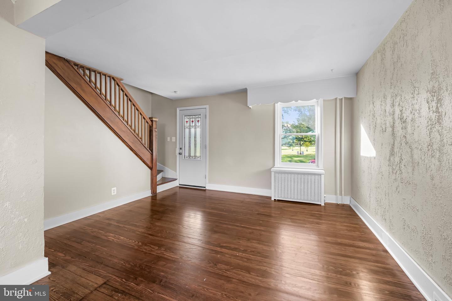 46 Shipway Property Photo 6
