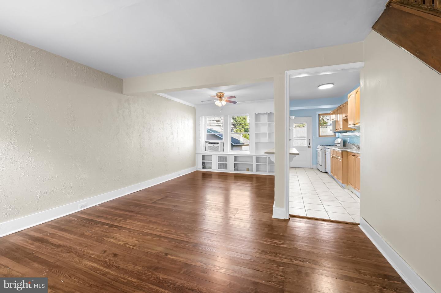 46 Shipway Property Photo 9