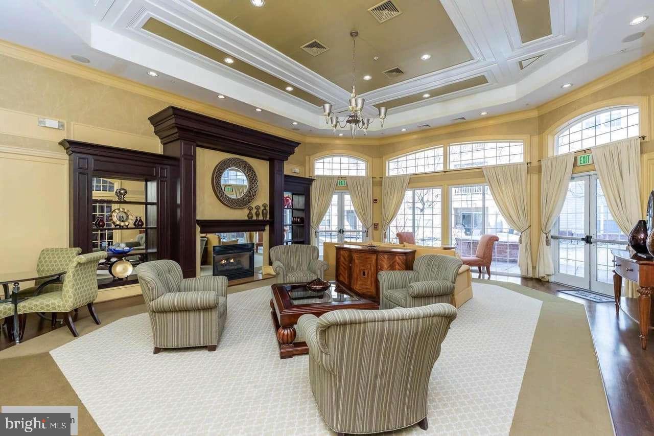 400 Symphony Cir #209i Property Photo 22
