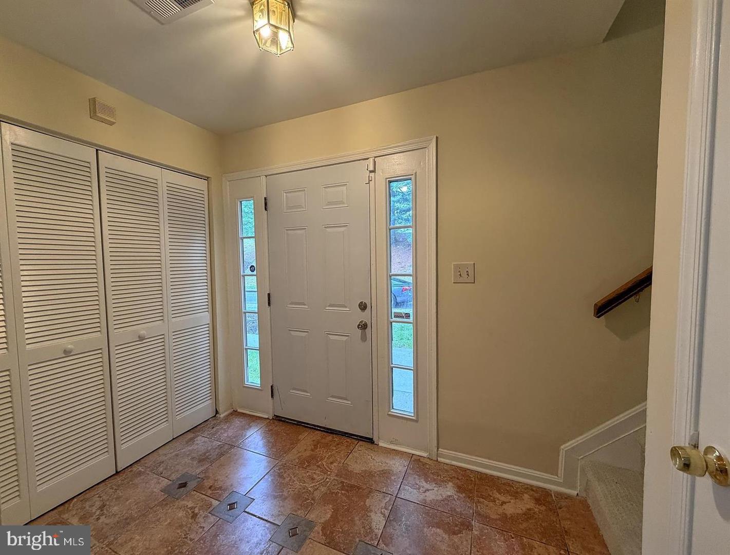 4100 Hunters Hill Cir #4100 Property Photo 3