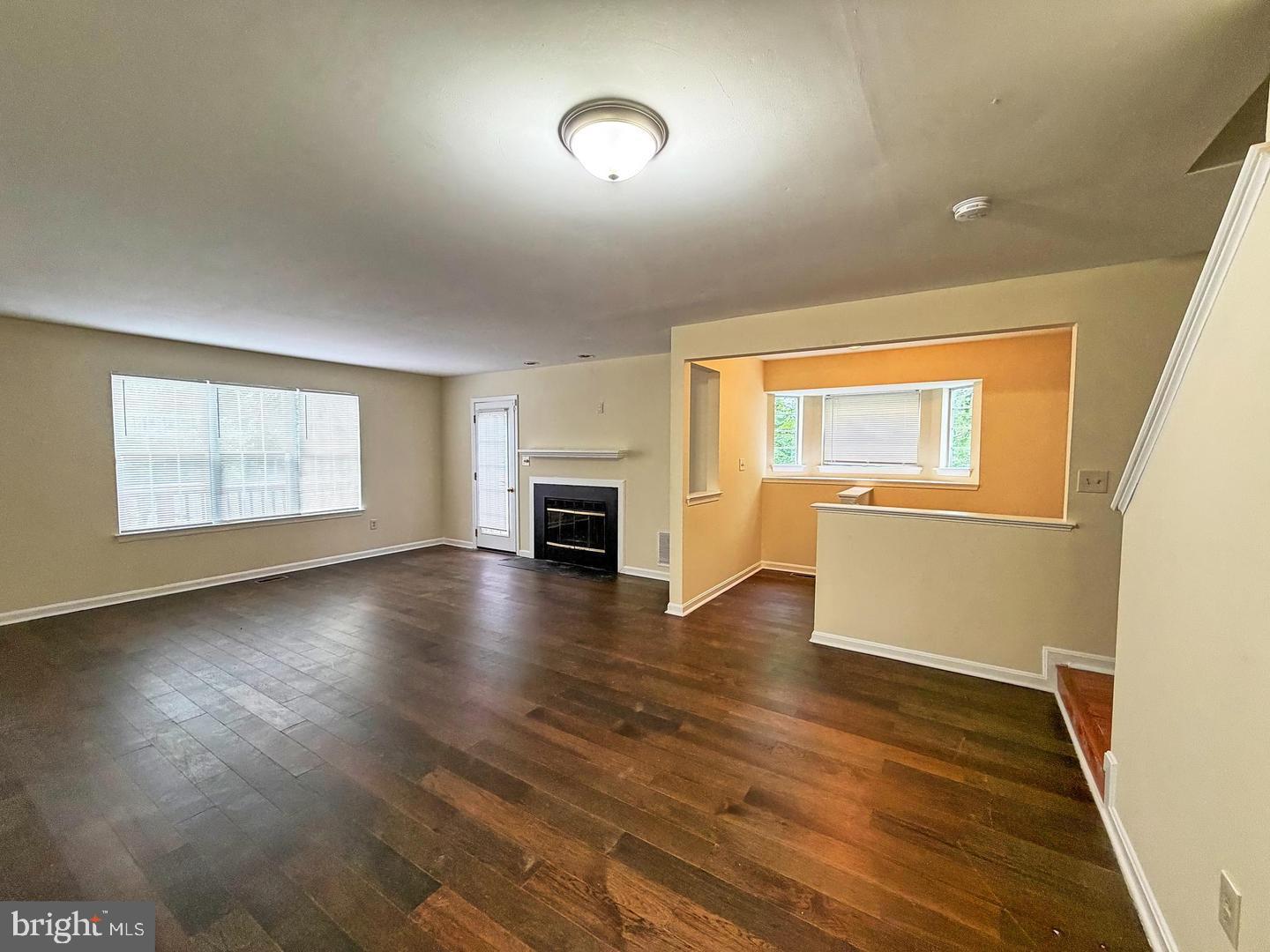 4100 Hunters Hill Cir #4100 Property Photo 6