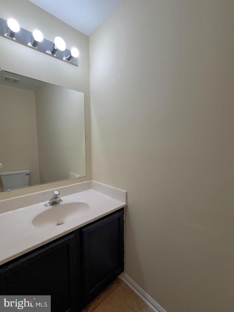 4100 Hunters Hill Cir #4100 Property Photo 12
