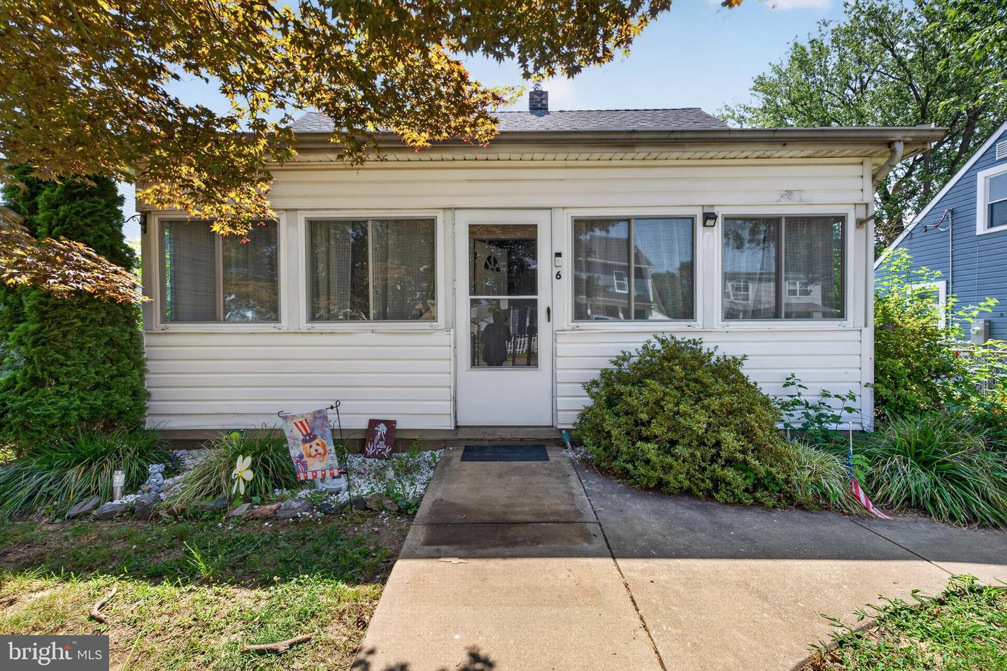 6 Avenal Rd Property Photo 2