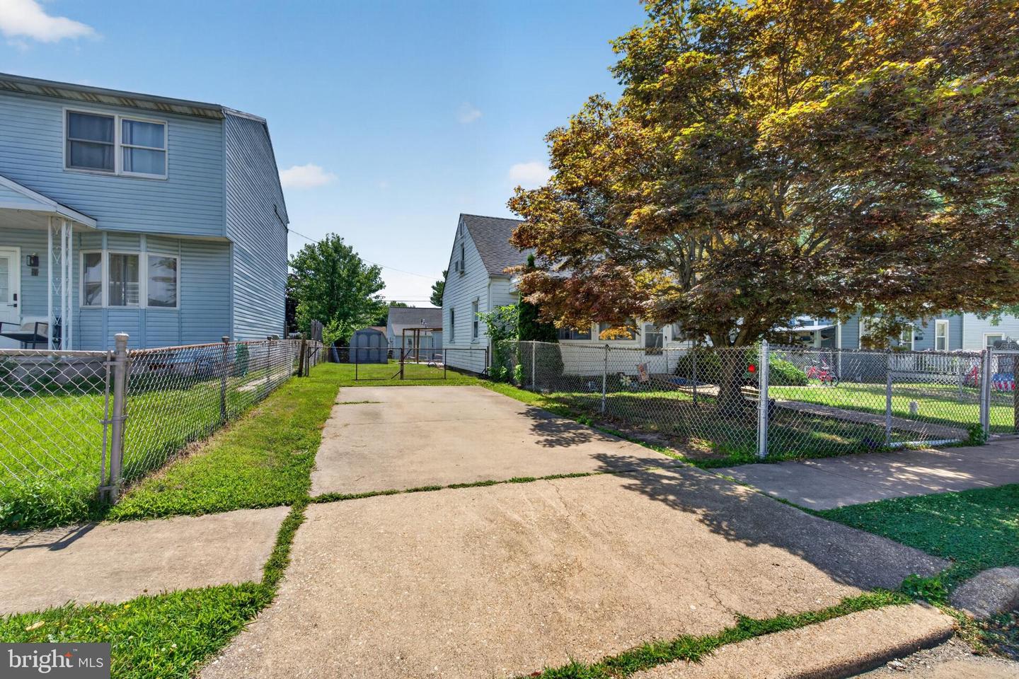 6 Avenal Rd Property Photo 4