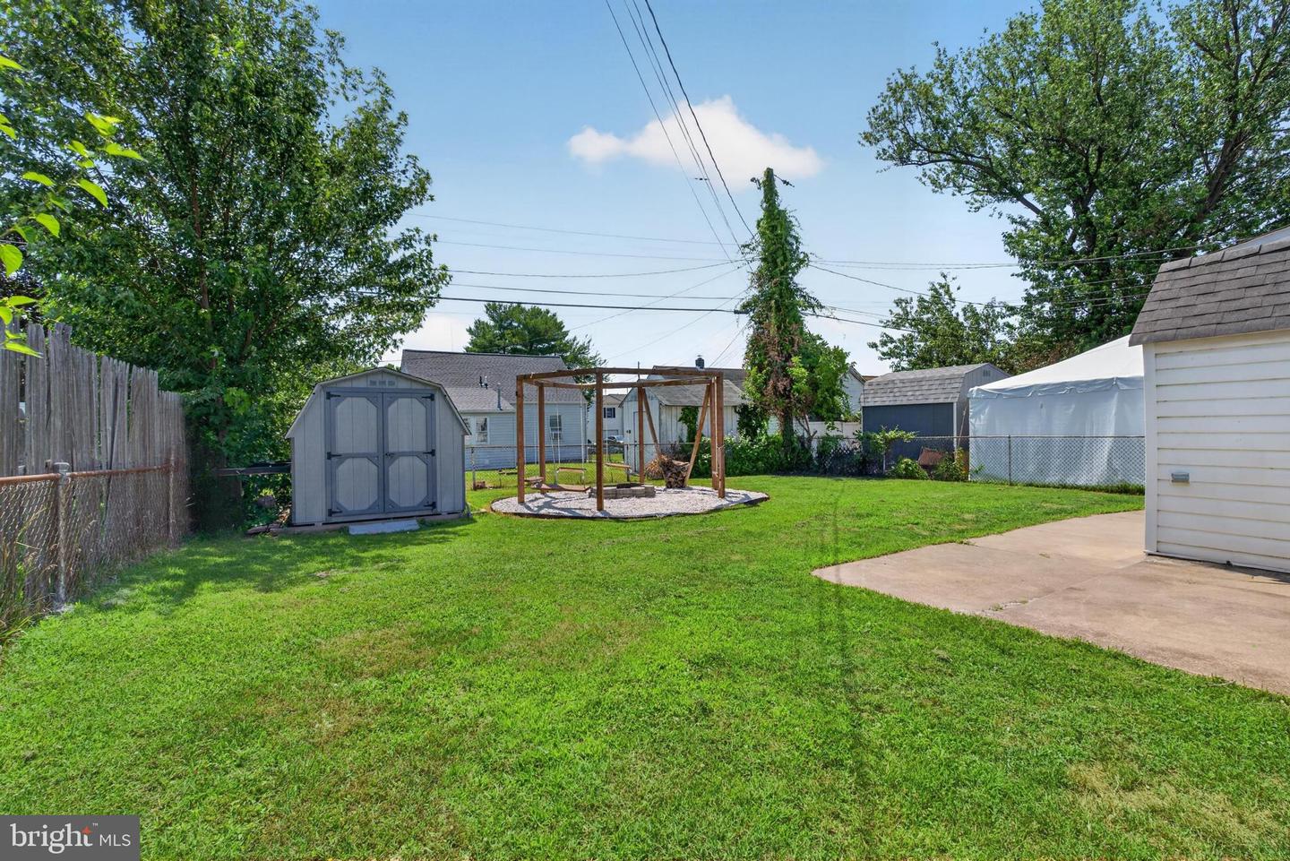 6 Avenal Rd Property Photo 6