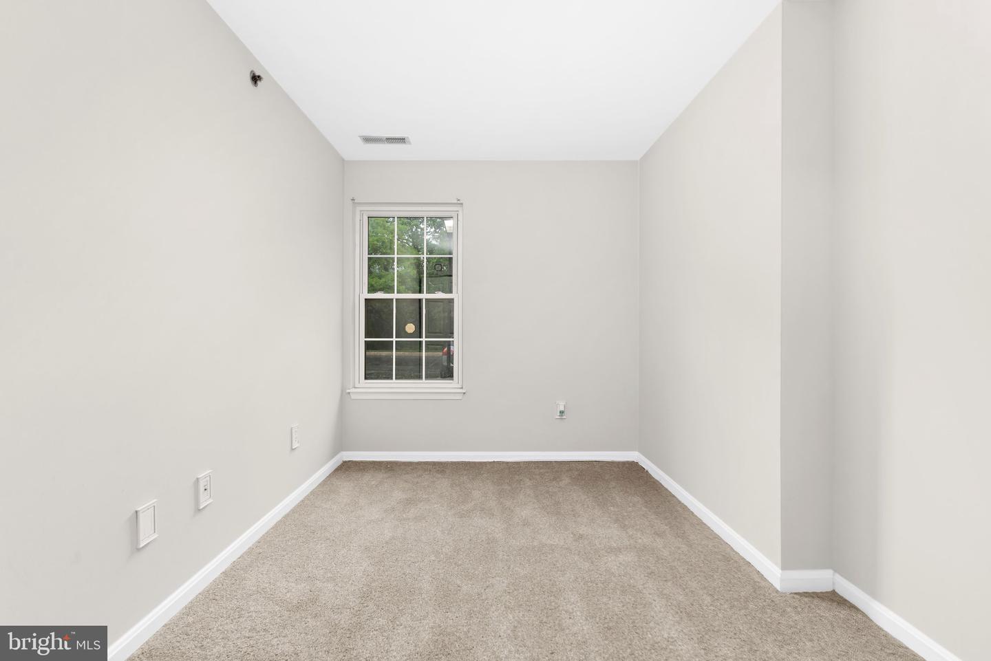 1256 Sugarwood Cir #103 Property Photo 19