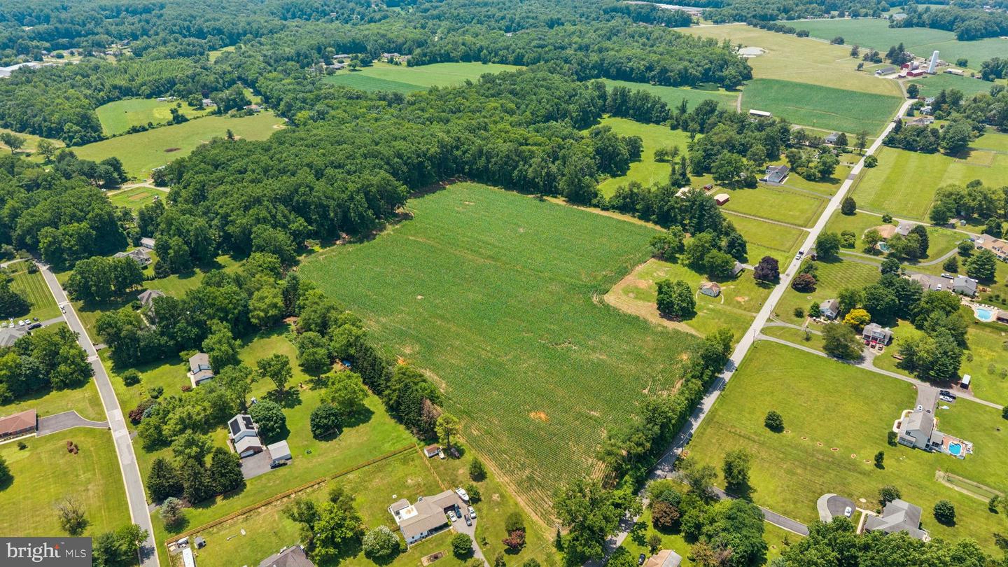 7219 New Cut Rd Property Photo 17