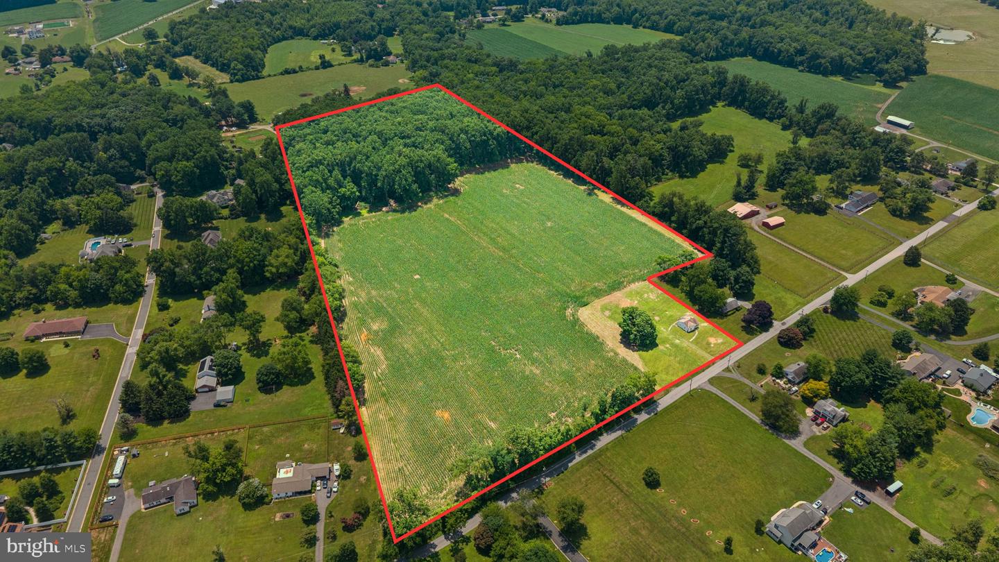 7219 New Cut Rd Property Photo 1