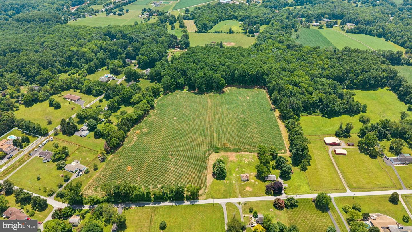 7219 New Cut Rd Property Photo 6
