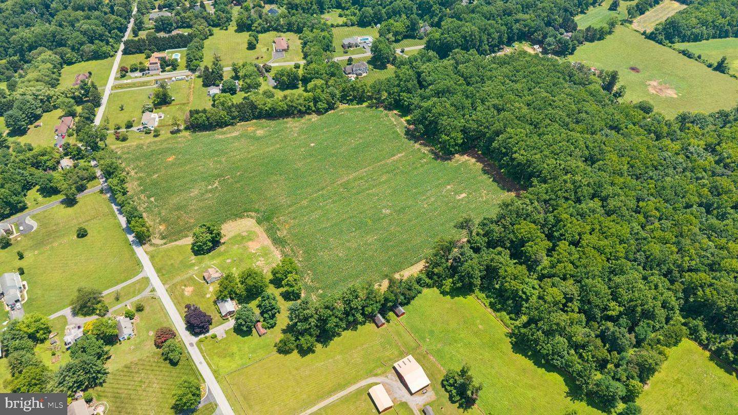 7219 New Cut Rd Property Photo 9