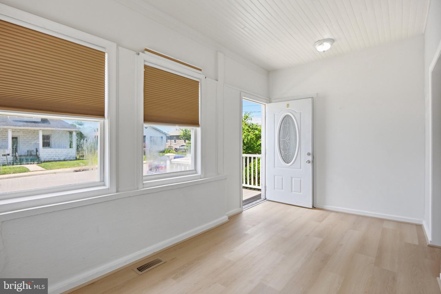 113 Margaret Ave Property Photo 3