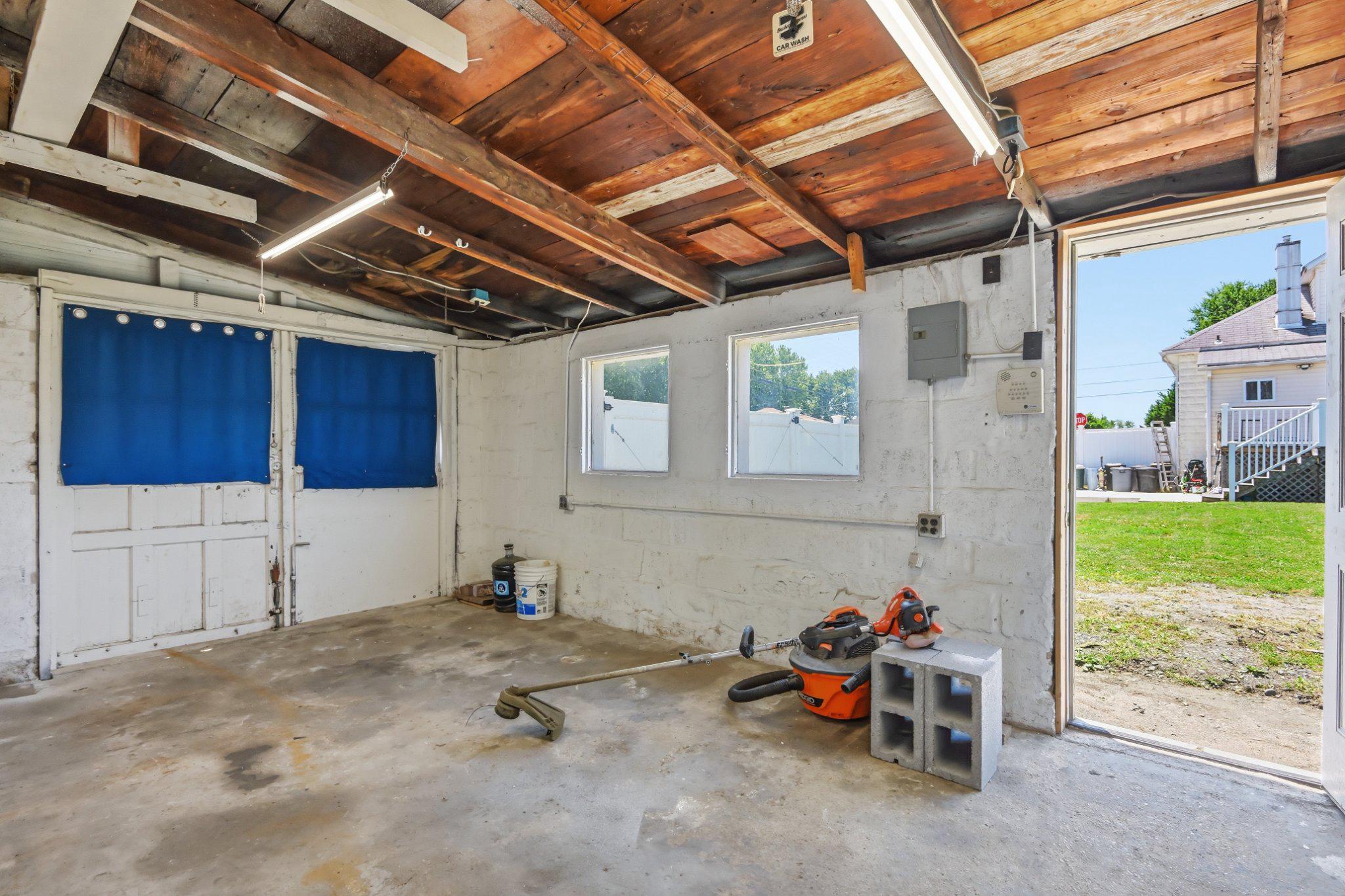 113 Margaret Ave Property Photo 31