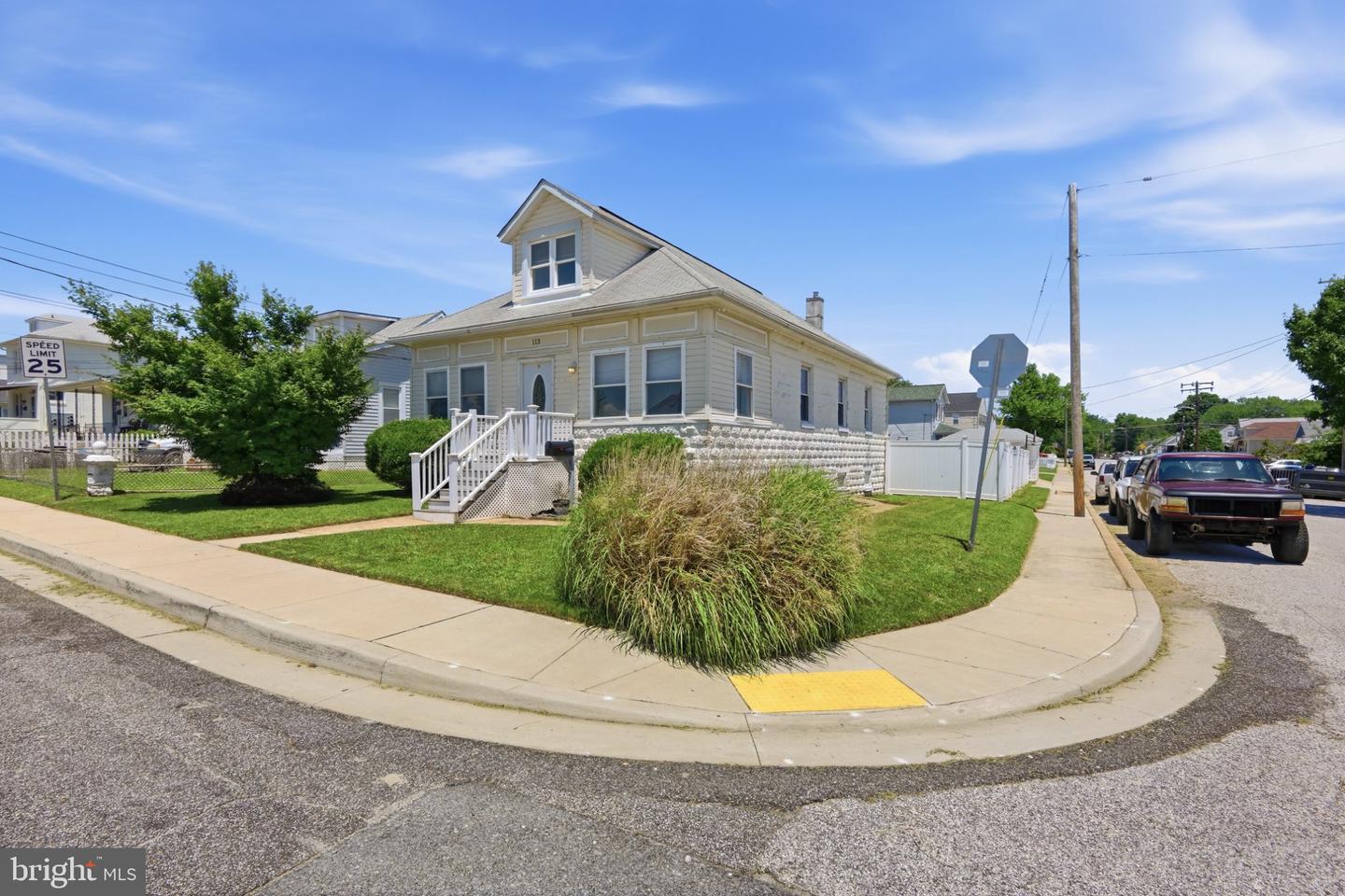 113 Margaret Ave Property Photo 32