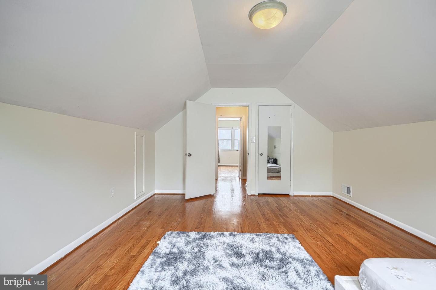 9405 Thornewood Ct Property Photo 28