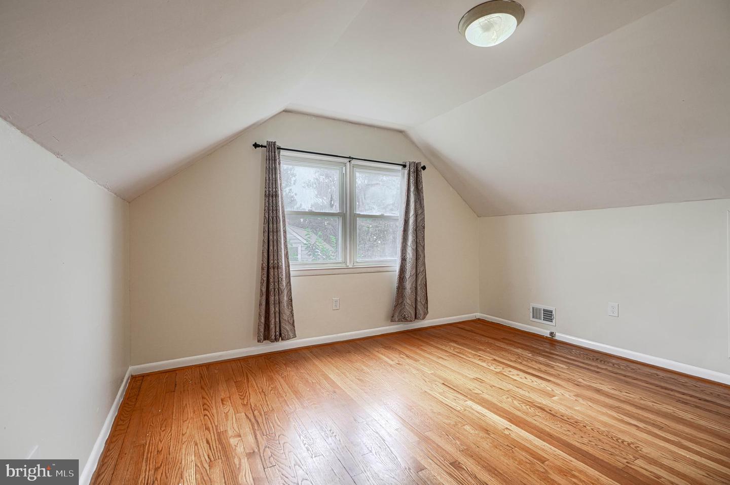 9405 Thornewood Ct Property Photo 30