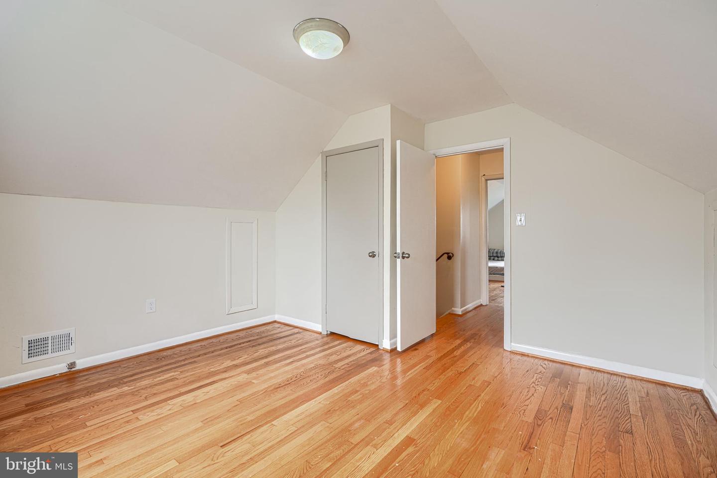 9405 Thornewood Ct Property Photo 31