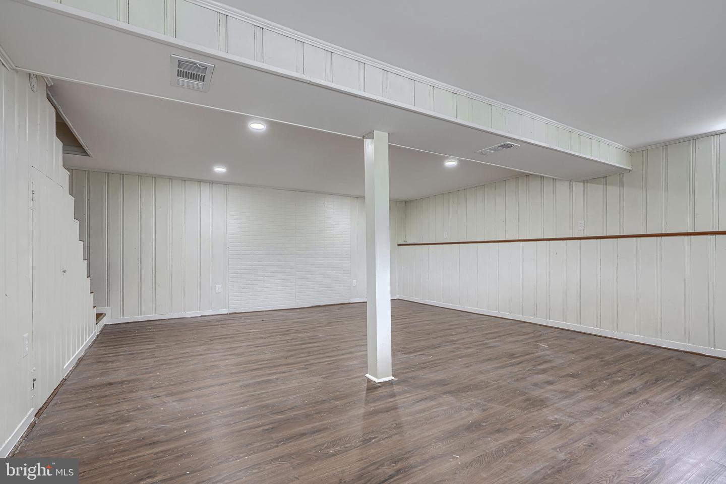 9405 Thornewood Ct Property Photo 37