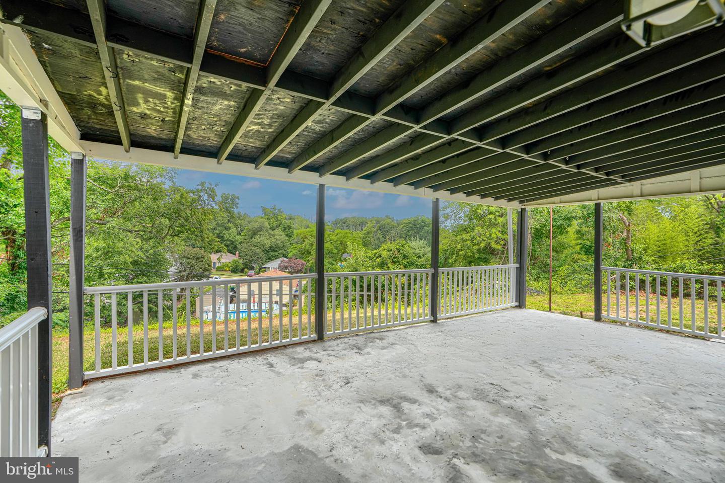 9405 Thornewood Ct Property Photo 40
