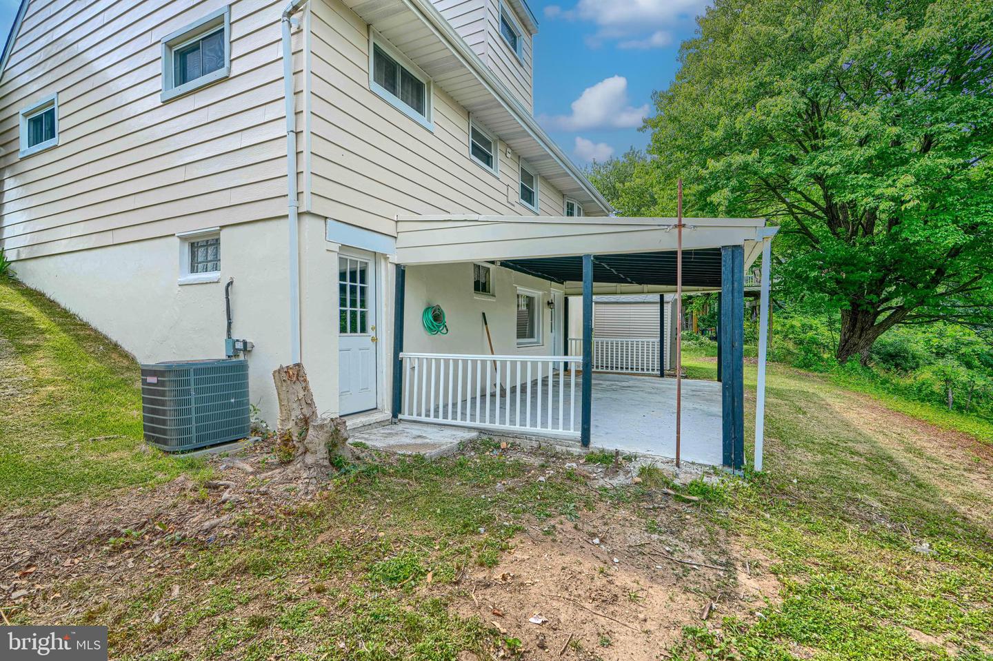 9405 Thornewood Ct Property Photo 42