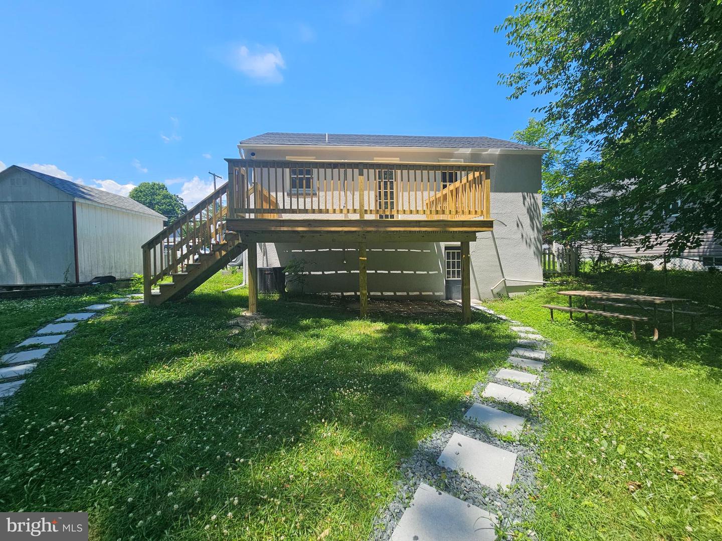 2023 Middleborough Rd Property Photo 41