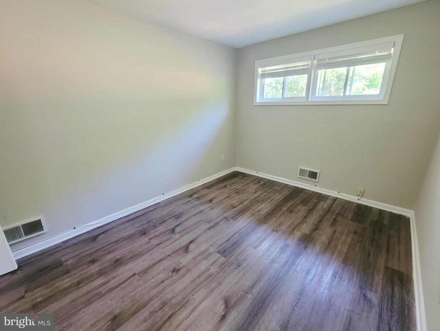 2012 Royal Garden Dr Property Photo 16