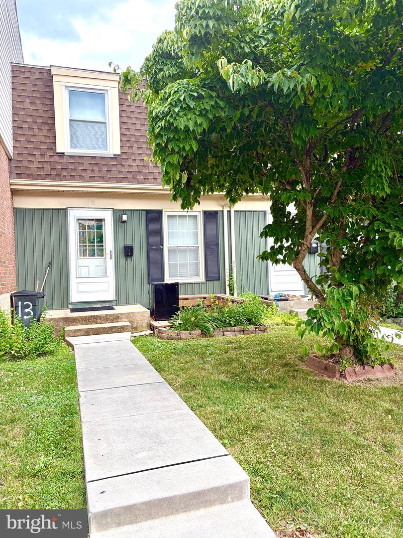 13 Mitnick Ct Property Photo 1