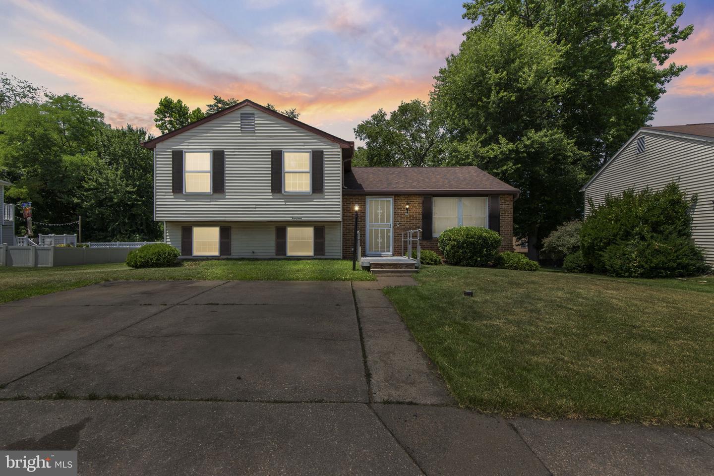 14 Tulip Tree Ct Property Photo 1
