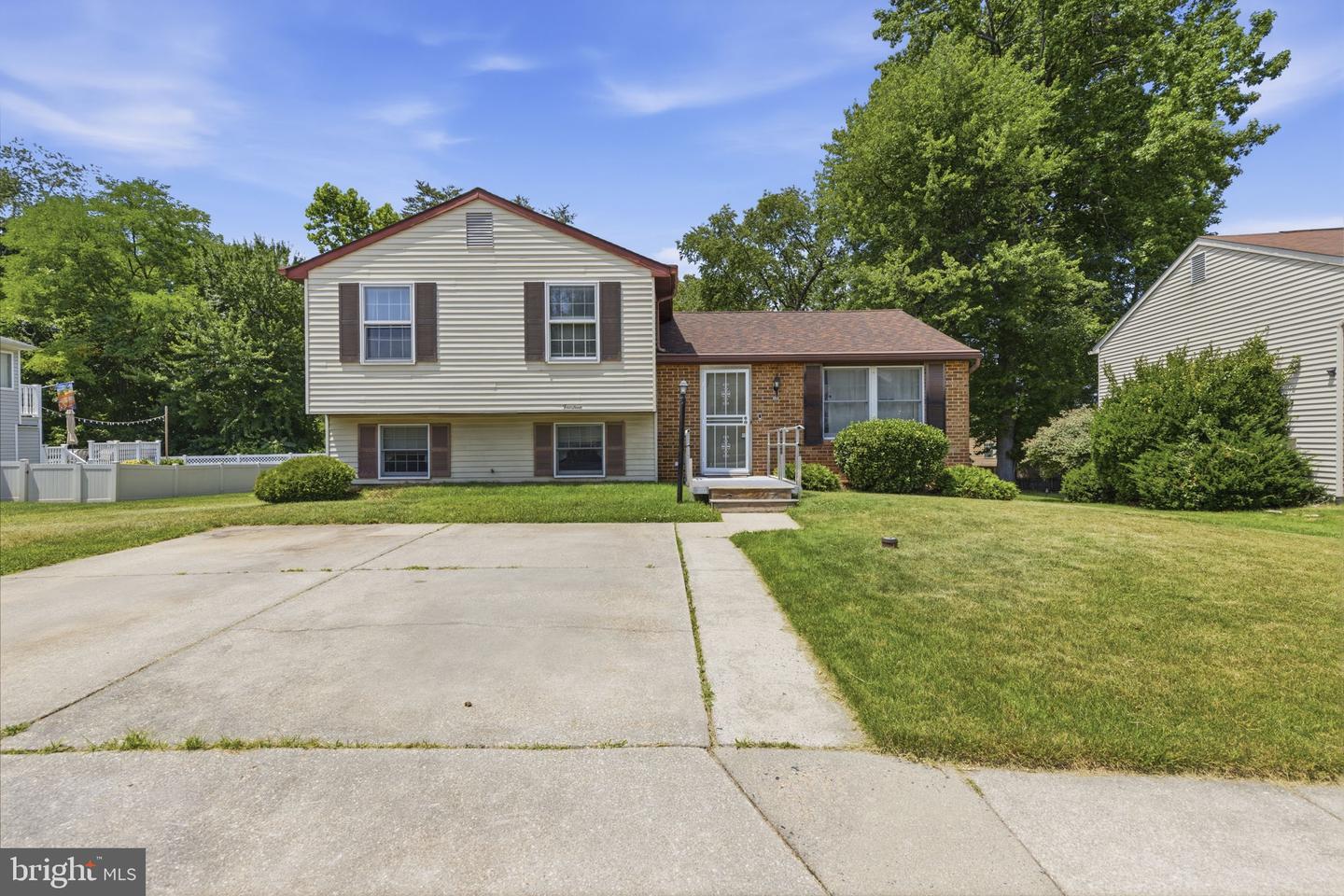 14 Tulip Tree Ct Property Photo 2