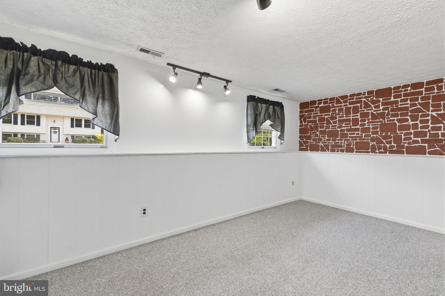 14 Tulip Tree Ct Property Photo 22