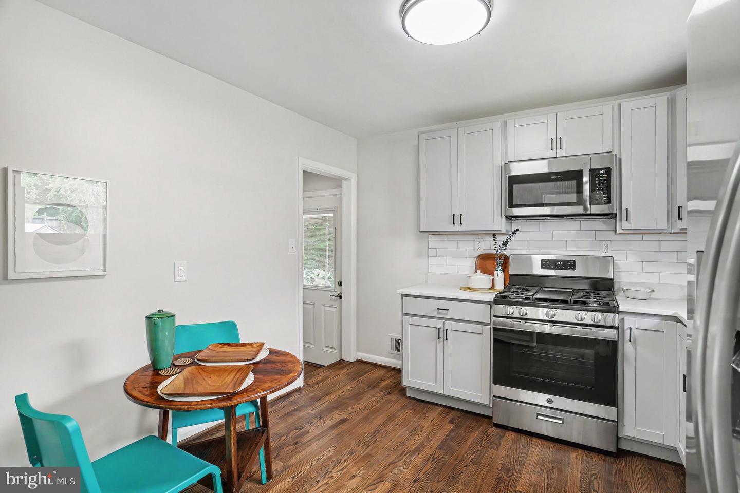 6214 Golden Ring Rd Property Photo 13