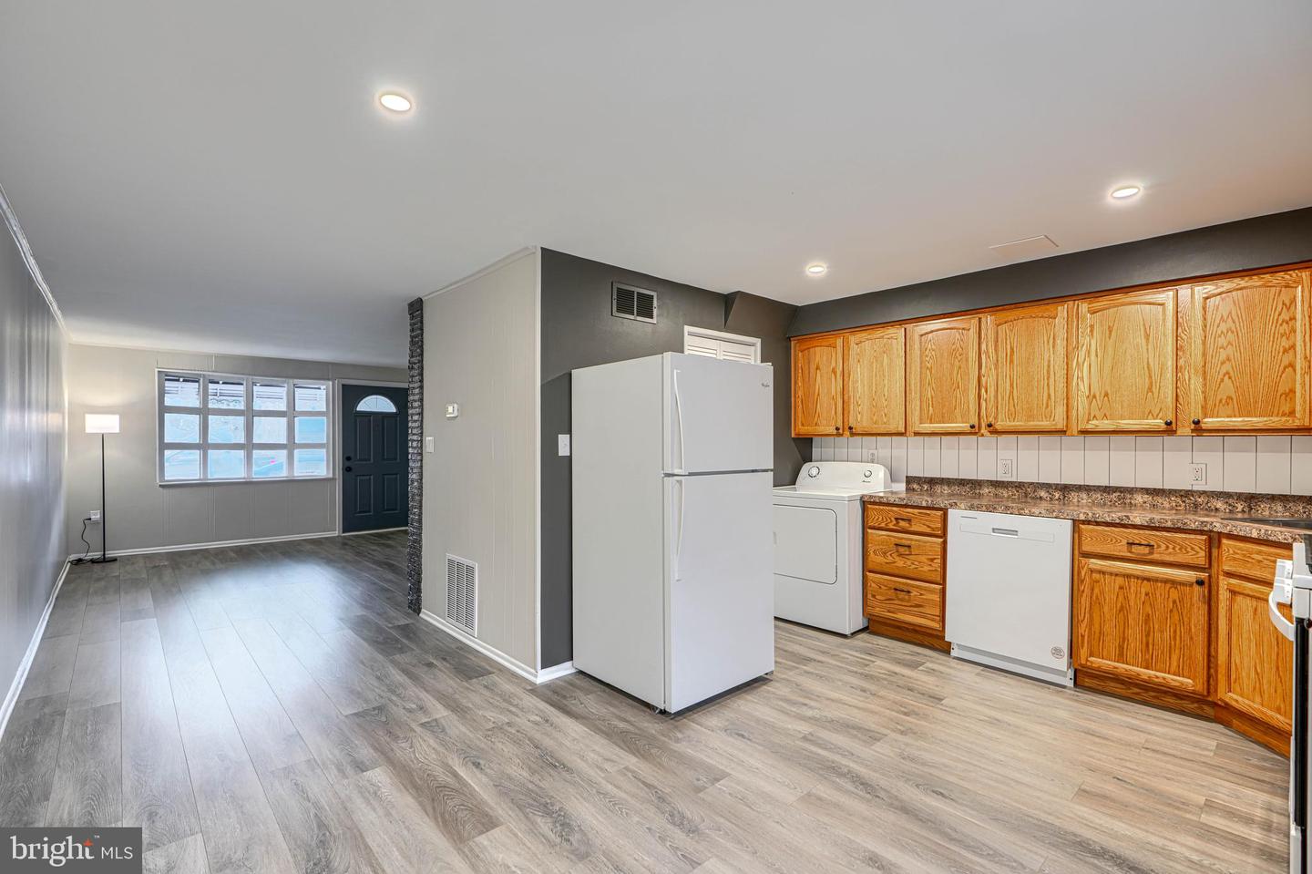 2044 Larkhall Rd Property Photo 11
