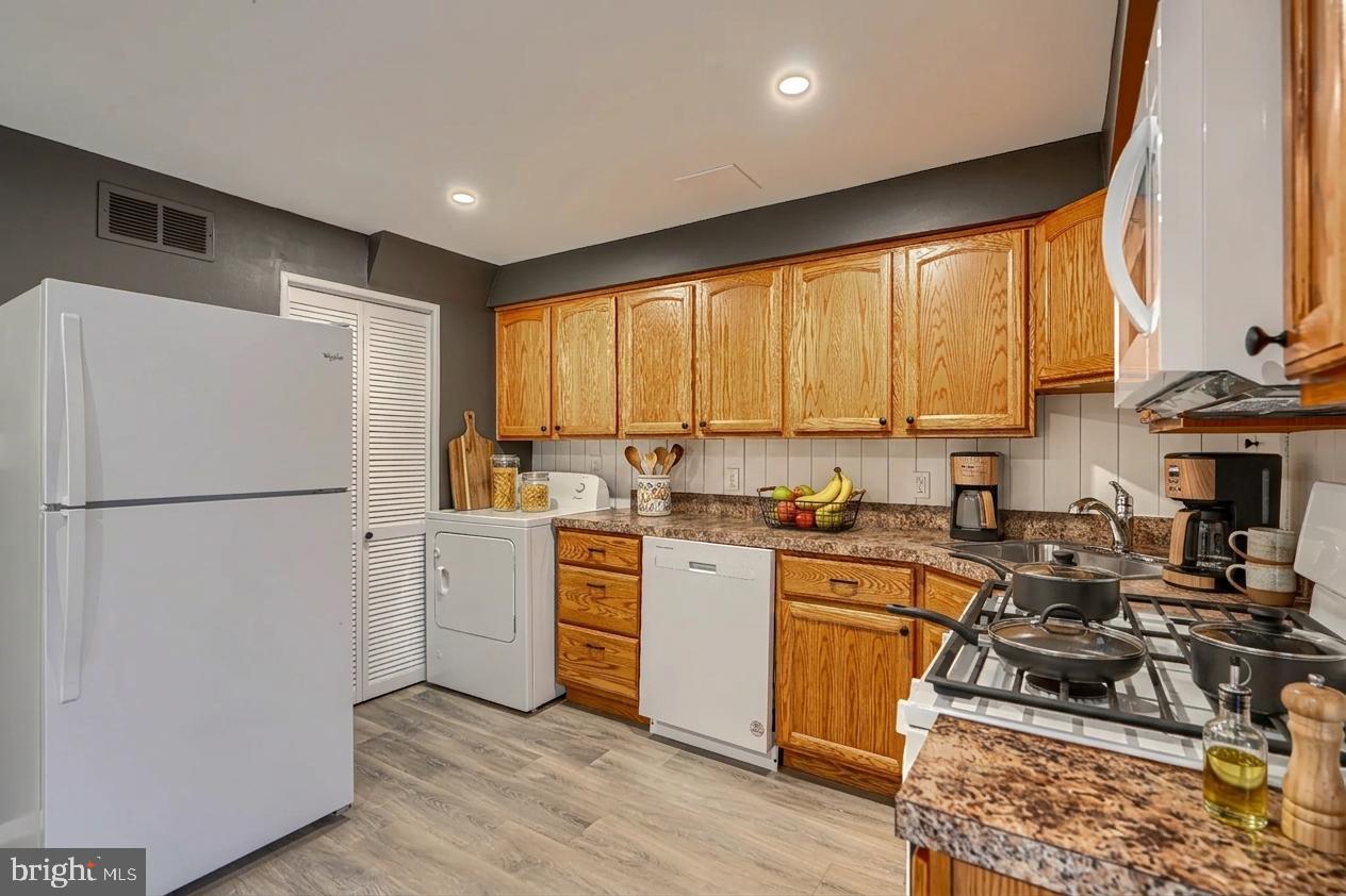 2044 Larkhall Rd Property Photo 15