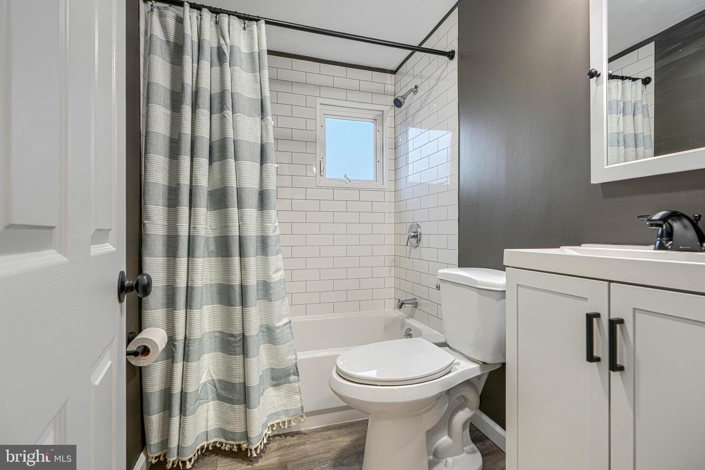 2044 Larkhall Rd Property Photo 35