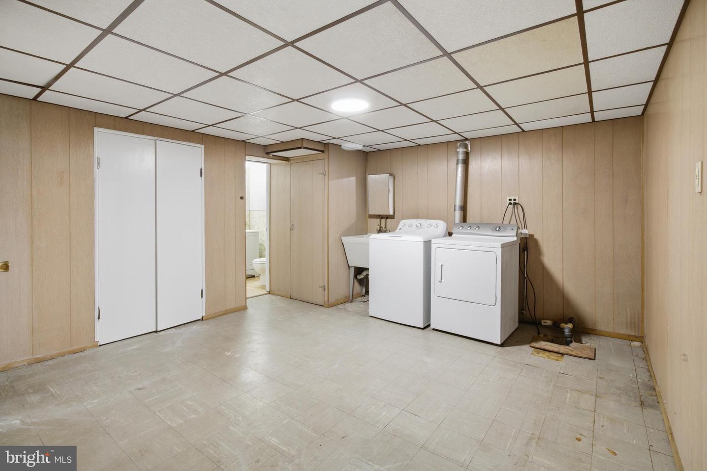 8302 Berkfield Rd Property Photo 39
