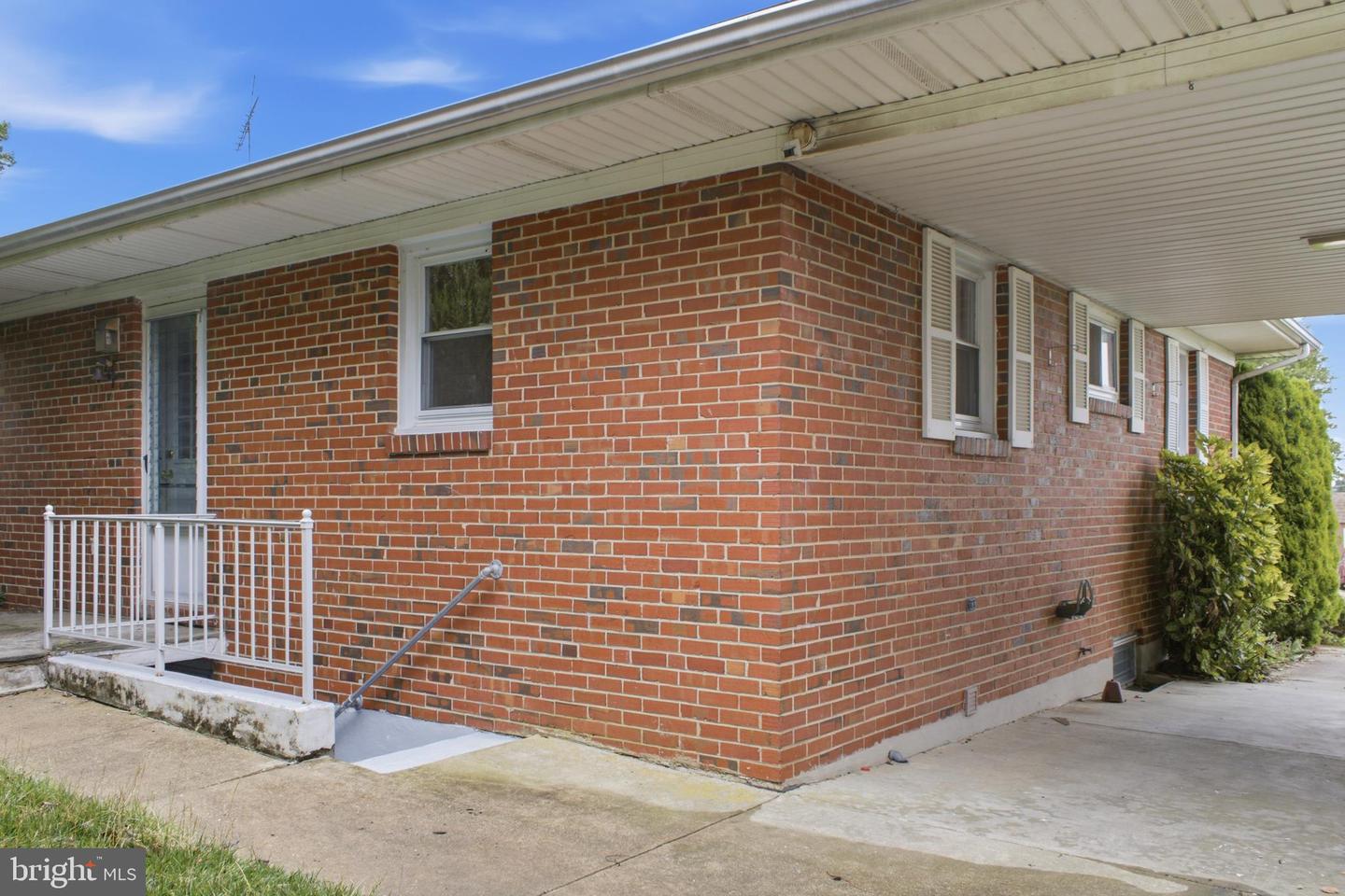 8302 Berkfield Rd Property Photo 44