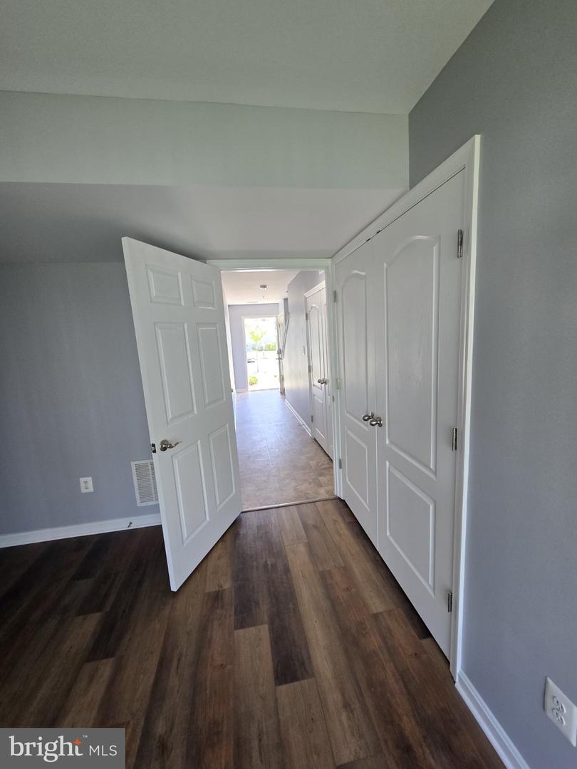 7720 Village Park Dr Property Photo 21