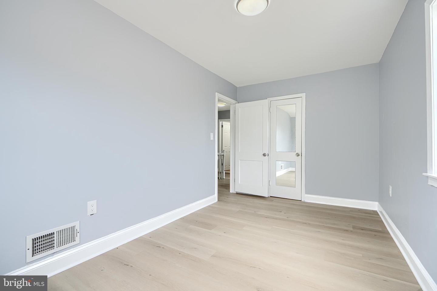 1902 Kelmore Rd Property Photo 10