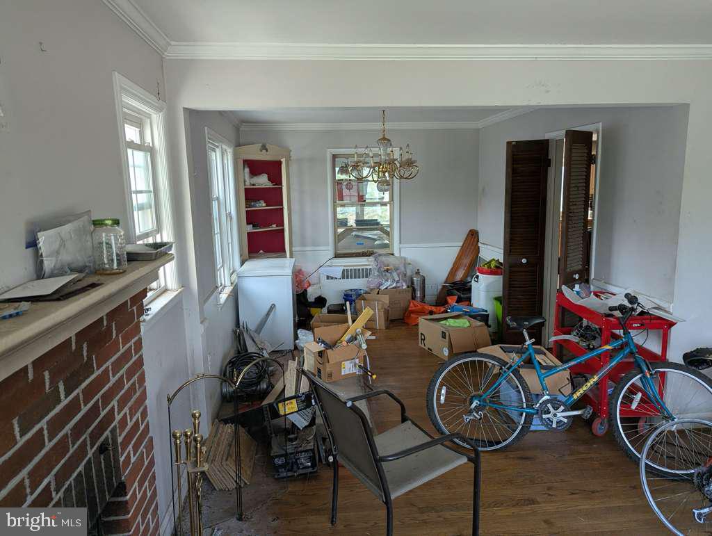 2207 Hammonds Ferry Rd Property Photo 5